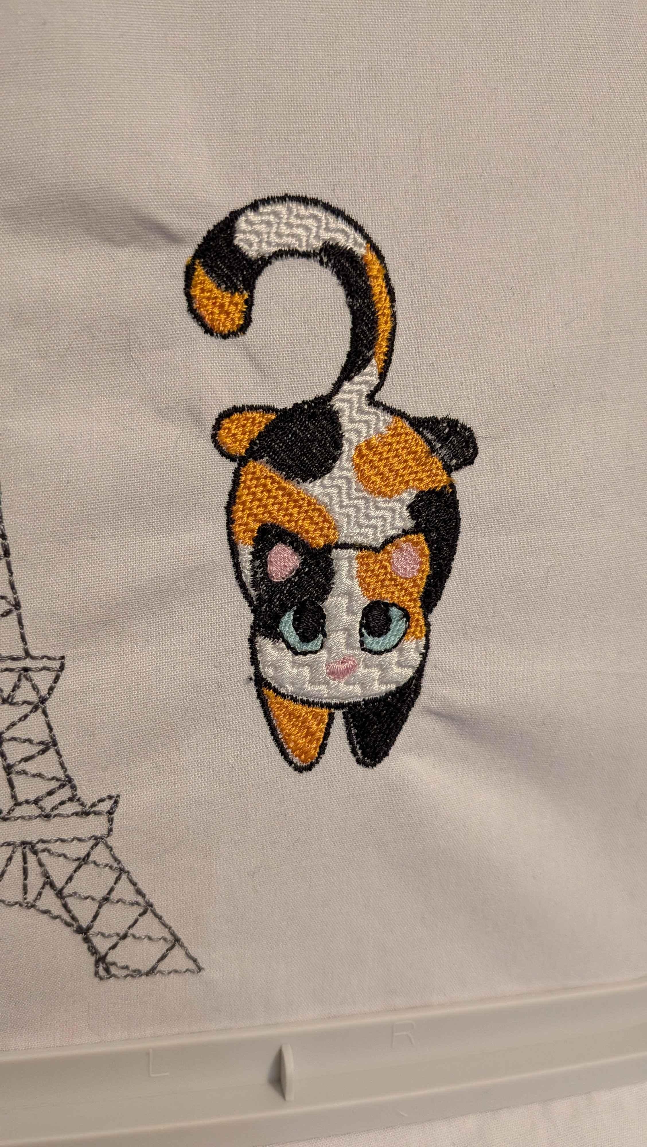 Cute Kitten Embroidery Digitizing